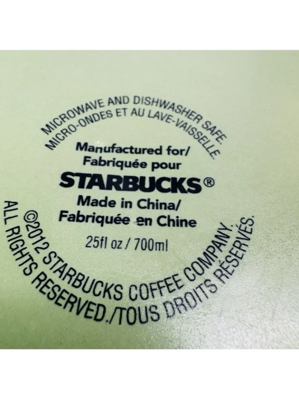Starbucks 2012 Avocado Green Ceramic Round Ceramic Lidded 25oz Coffee Tea Pot